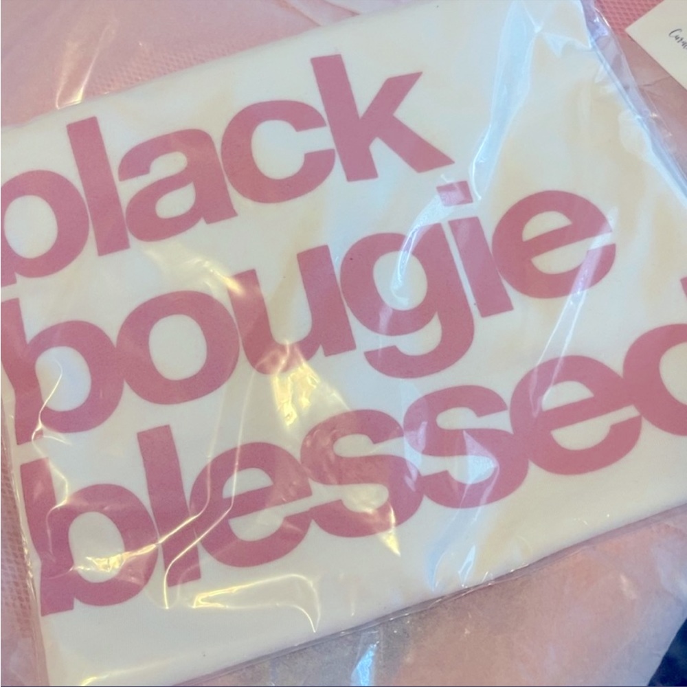 White tee, pink writing “BLACK, BOUGIE, & BLESSED” Neverworn.